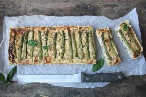 Ricottataart met groene asperges