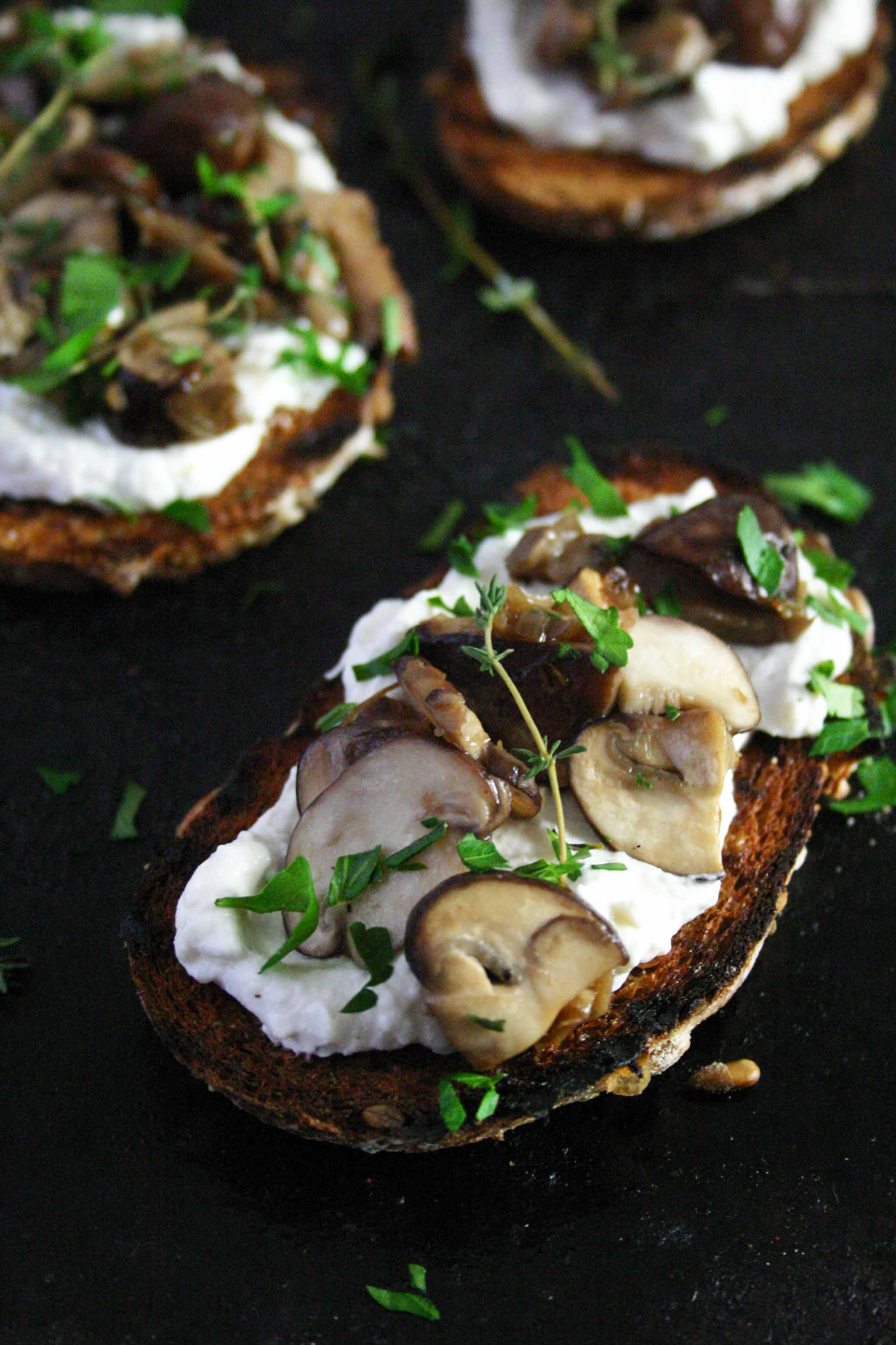 Mushrooms on toast