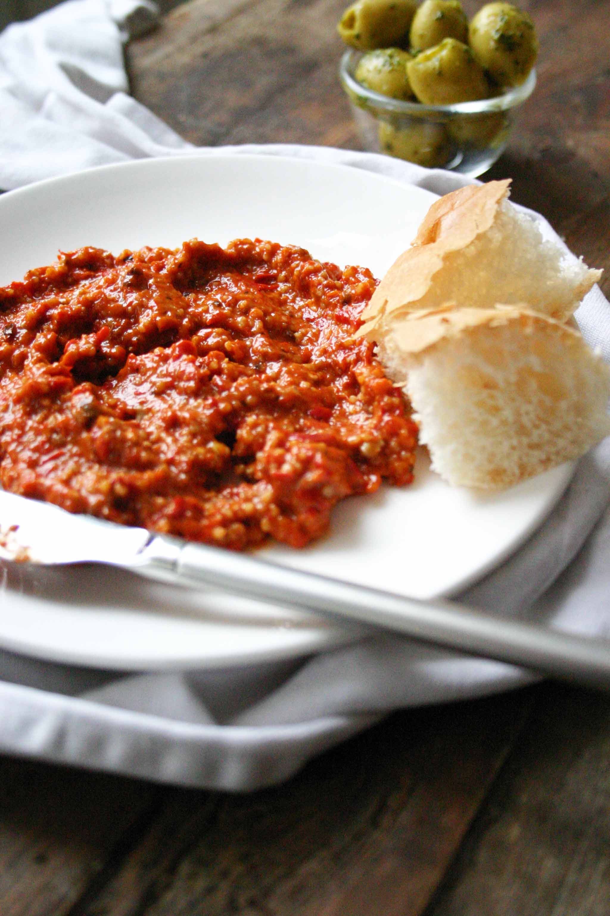 Muhammara: dip met walnoten en paprika